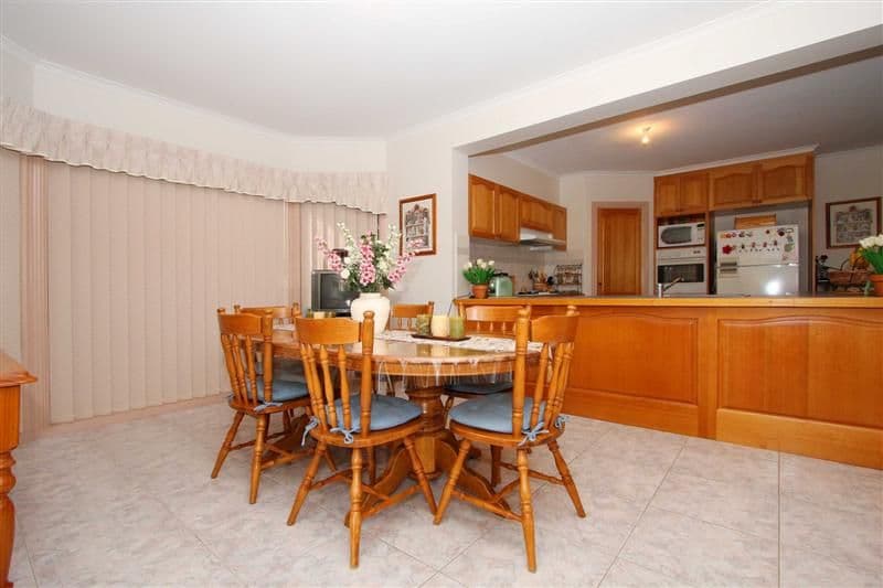 25 Botanic Drive, HILLSIDE VIC 3037, Hillside - Thumbnail 3