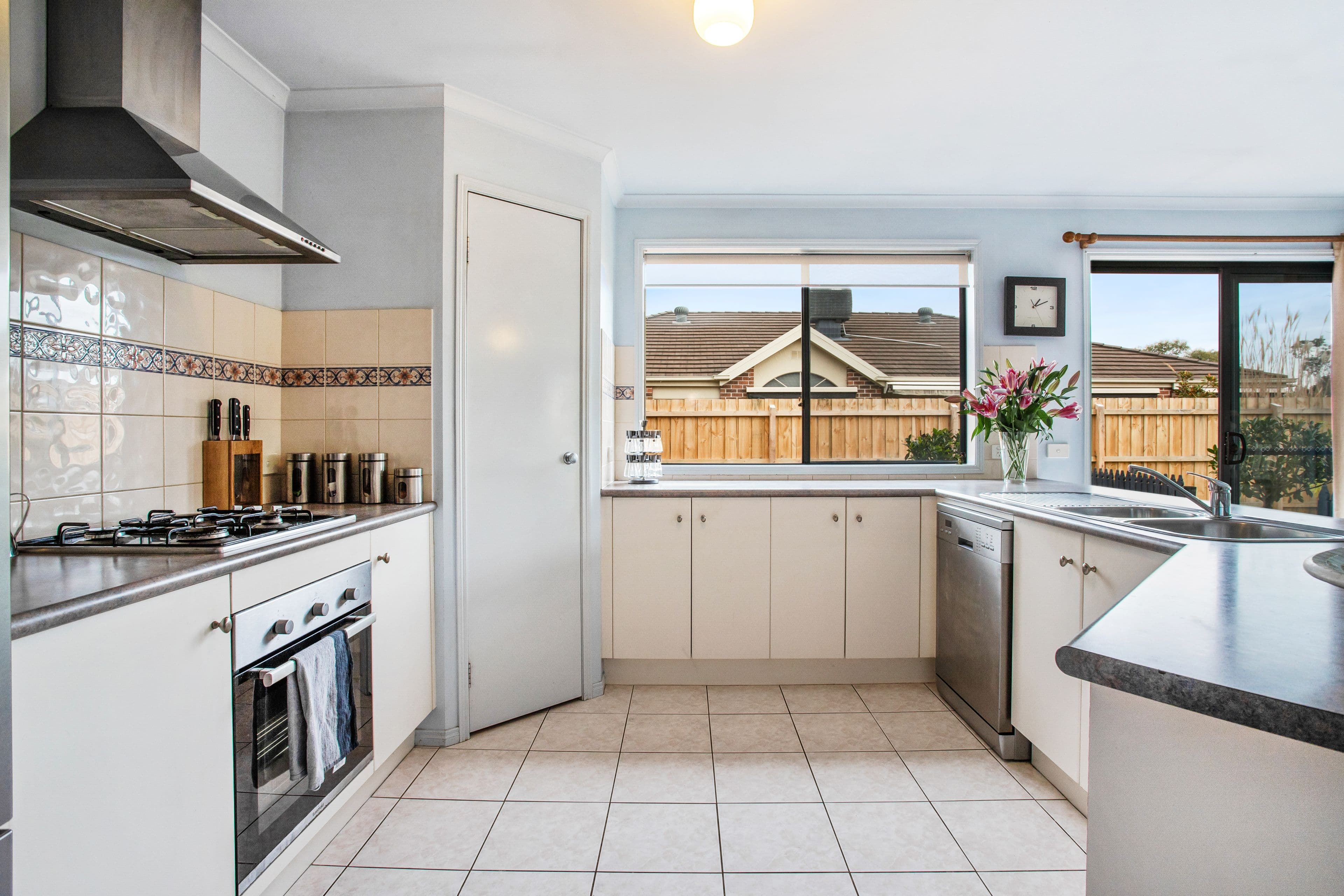 44 Pinoak Drive, Yarra Glen VIC 3775, Yarra Glen - Thumbnail 3