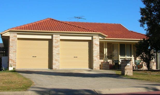 27 Billabong Drive, CRESTMEAD QLD 4132, Crestmead - Image 1