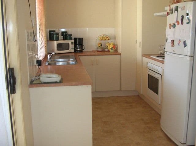 27  Billabong Drive, CRESTMEAD QLD 4132, Crestmead - Thumbnail 4