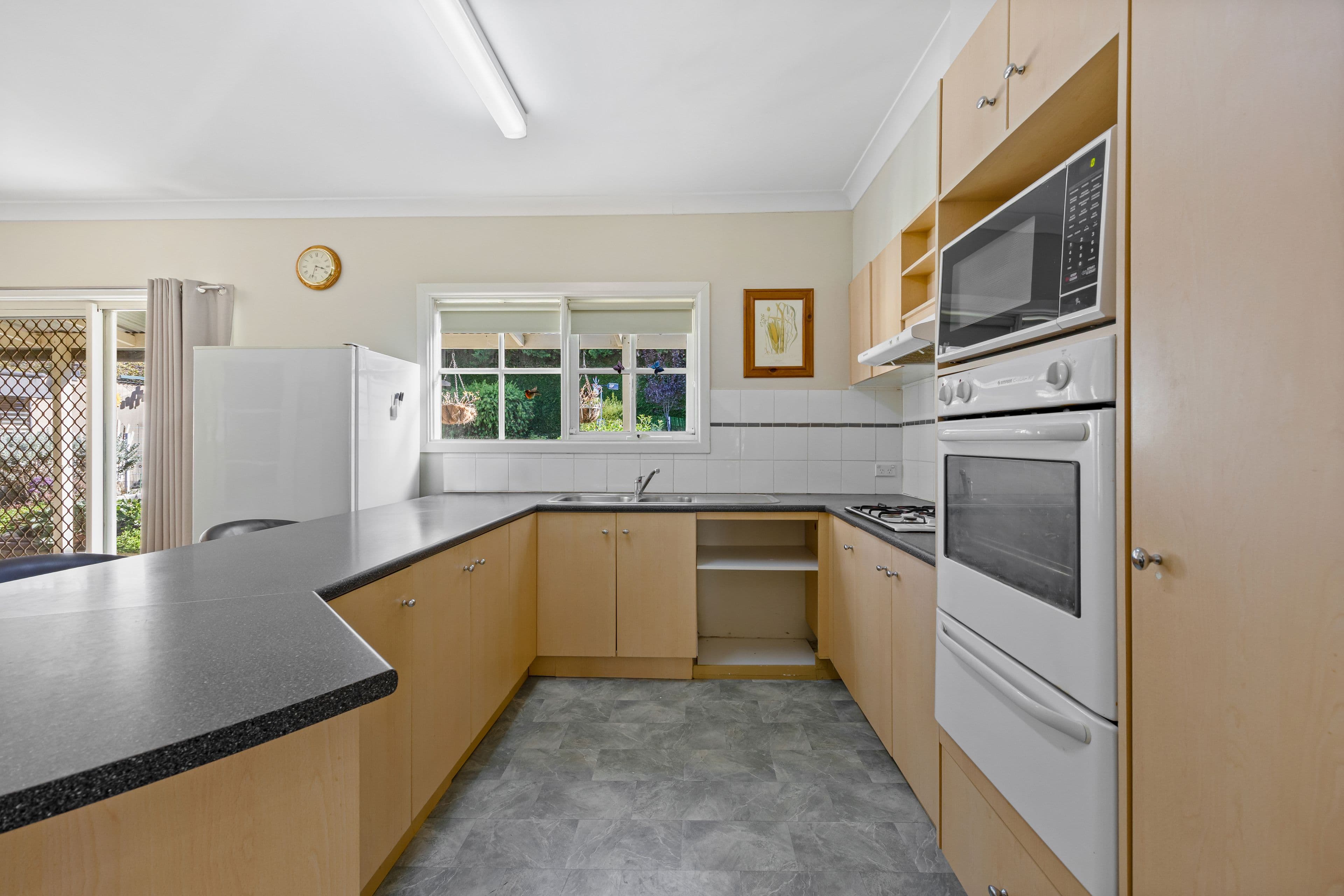 75 Lambert Street, Ararat VIC 3377, Ararat - Thumbnail 8
