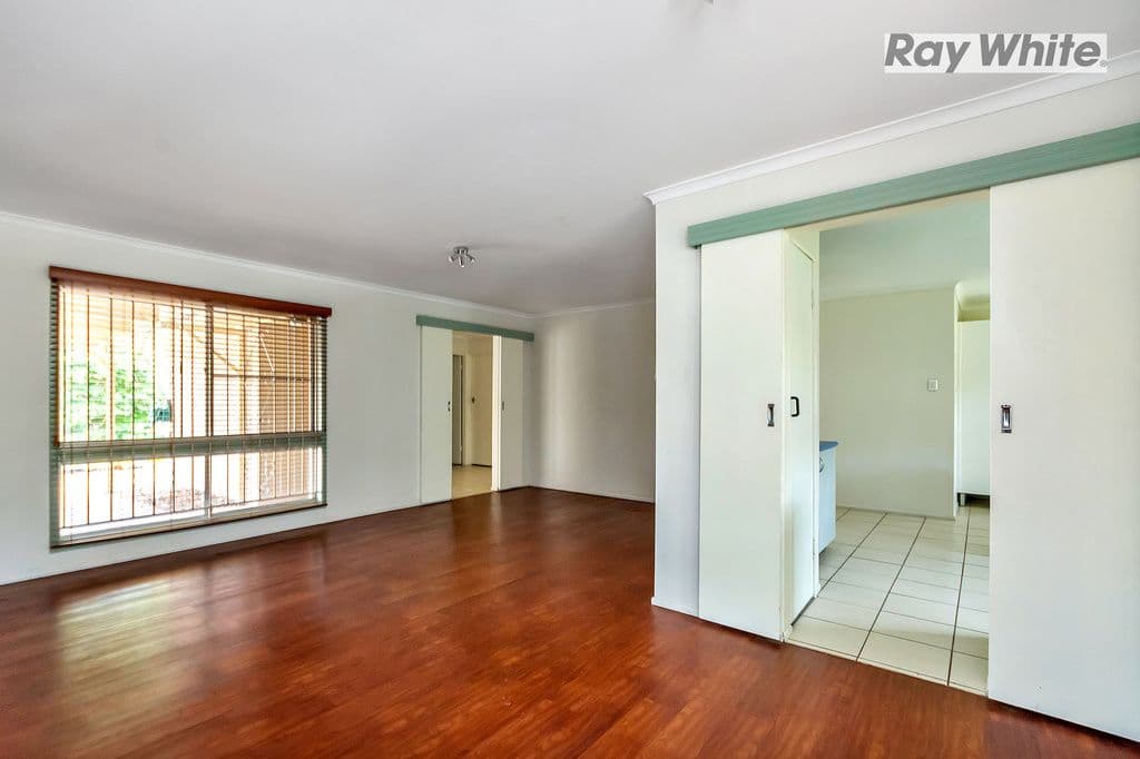 352 Horizon Drive, Riverhills QLD 4074, Riverhills - Thumbnail 2