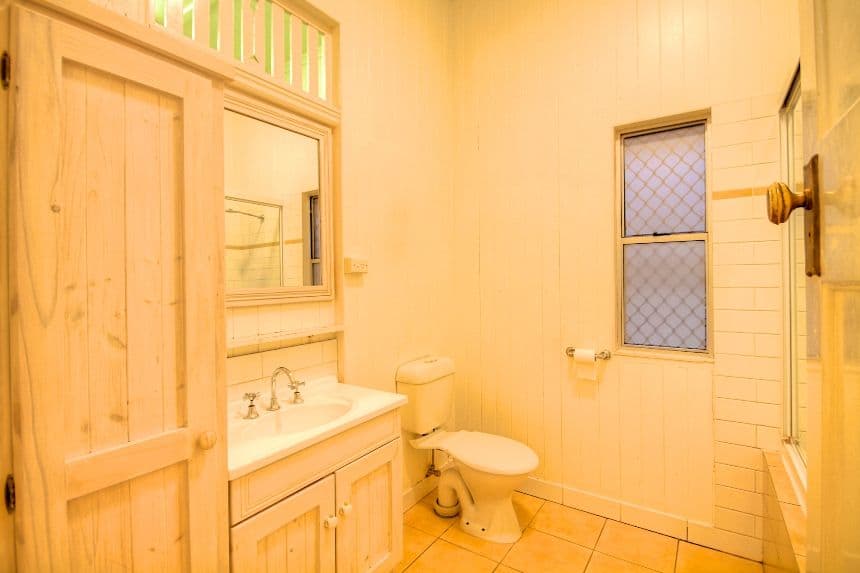 34 Macquarie Street, SILKSTONE QLD 4304, Silkstone - Thumbnail 7