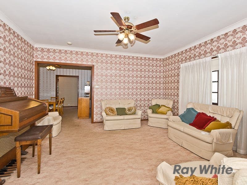 15 Nind Street, WAVELL HEIGHTS QLD 4012, Wavell Heights - Thumbnail 2