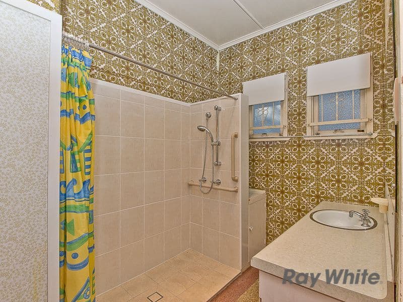 15 Nind Street, WAVELL HEIGHTS QLD 4012, Wavell Heights - Thumbnail 8