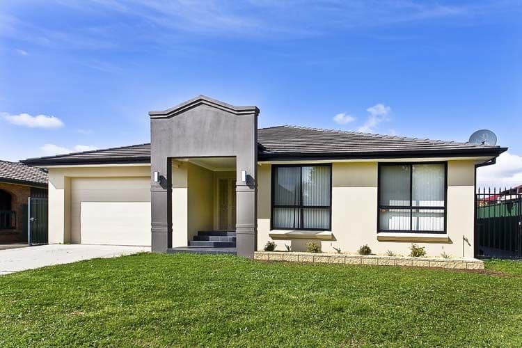 12 Lachlan Street, BOSSLEY PARK NSW 2176, Bossley Park - Image 1