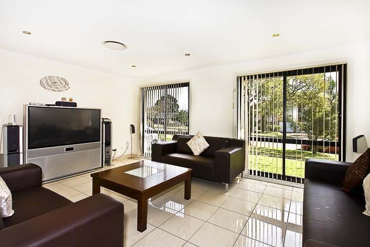 12  Lachlan Street, BOSSLEY PARK NSW 2176, Bossley Park - Thumbnail 2
