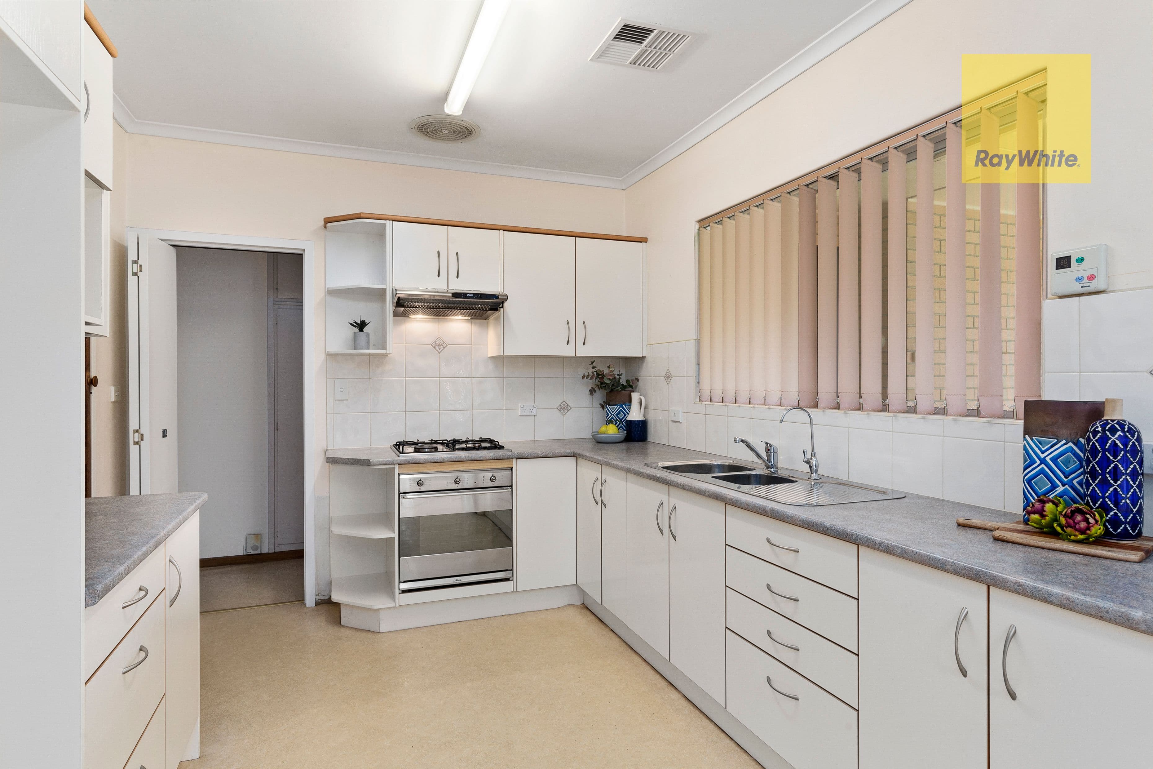 40 Red Cedar Drive, Reynella SA 5161, Reynella - Thumbnail 6
