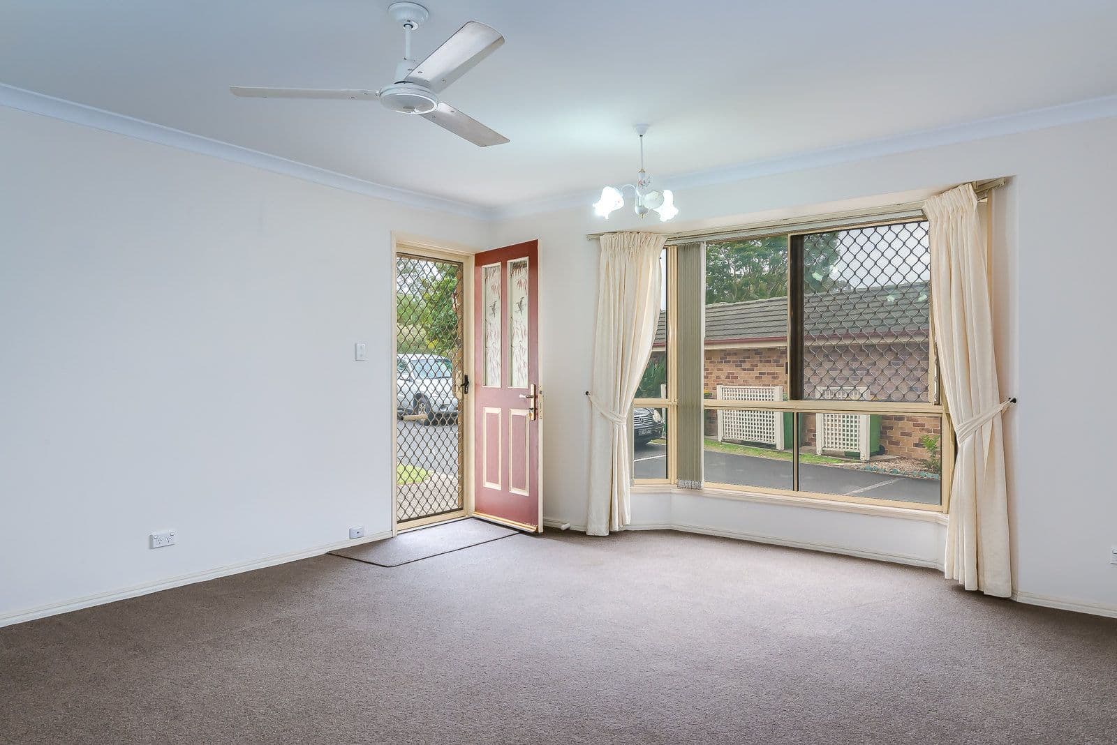 466-470 Pine Ridge Road, Coombabah QLD 4216, Coombabah - Thumbnail 2