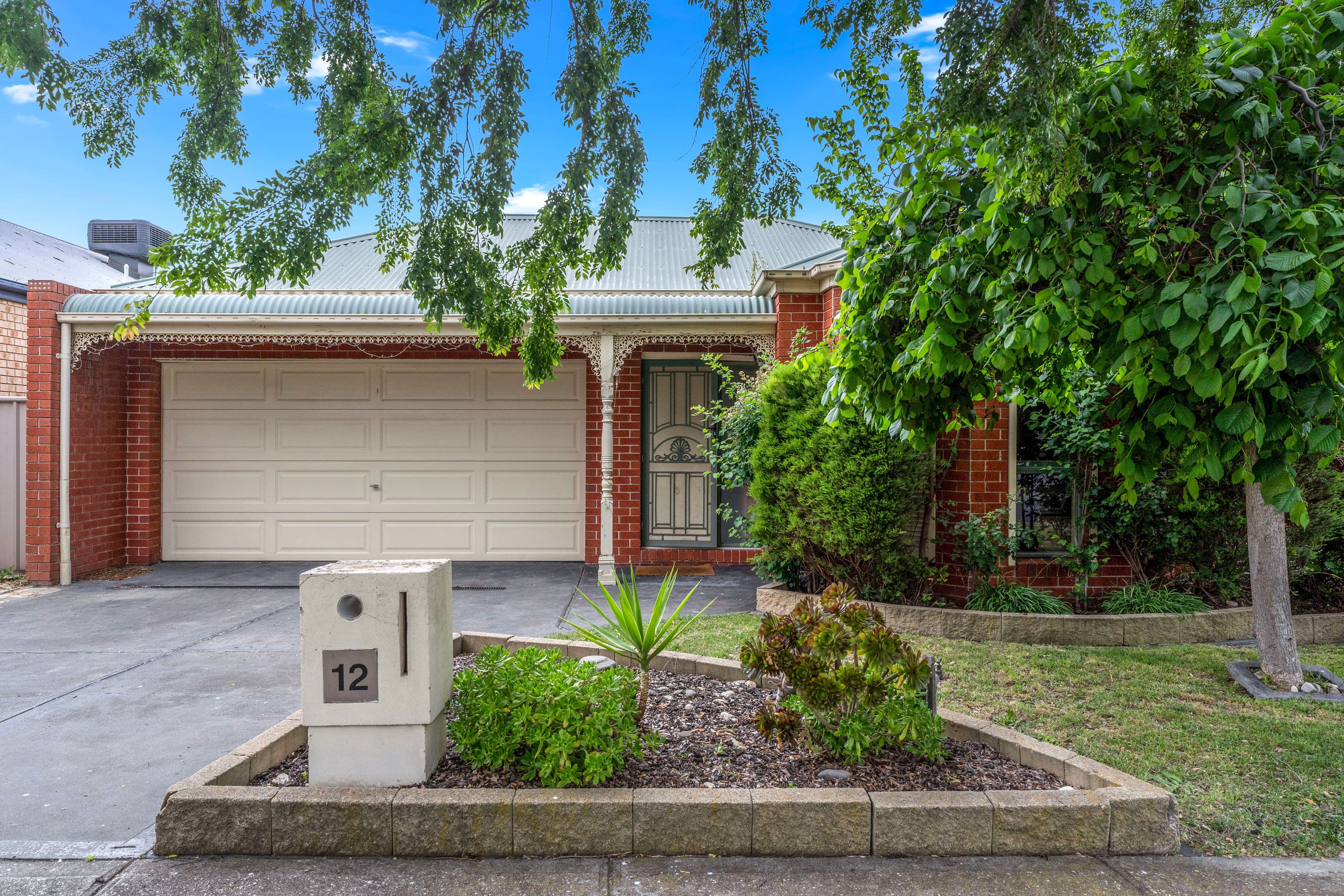 12 Green Hill Place, Craigieburn VIC 3064, Craigieburn - Image 1