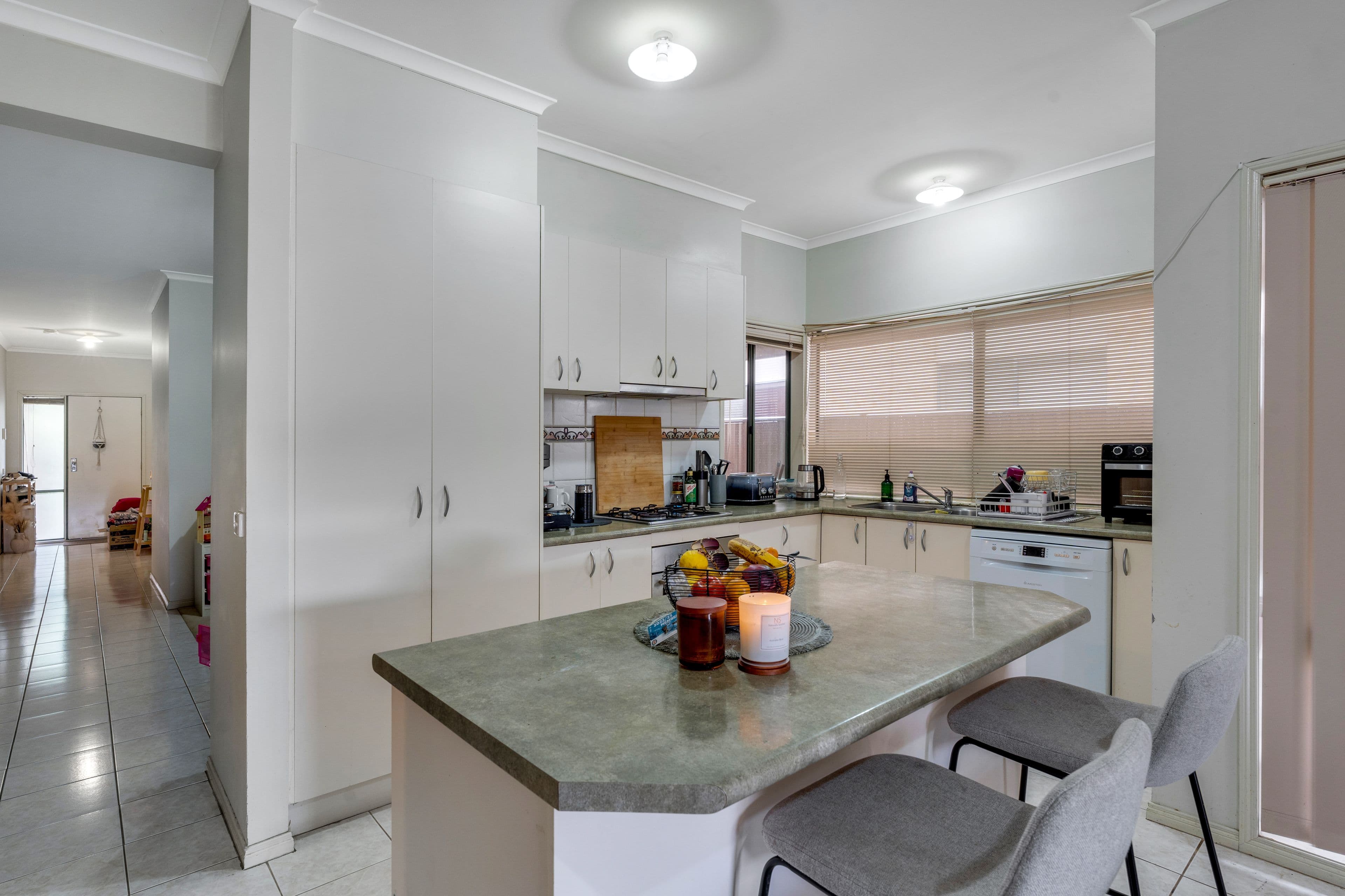 12 Green Hill Place, Craigieburn VIC 3064, Craigieburn - Thumbnail 3