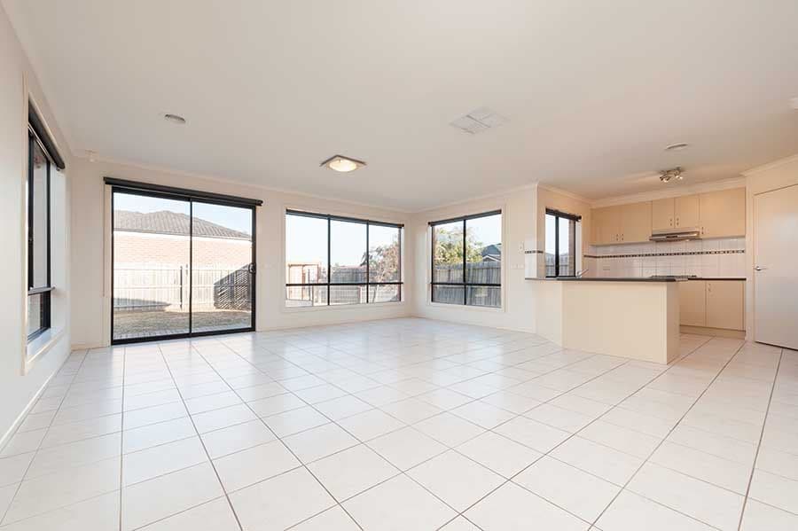 5 Upton Street, Roxburgh Park VIC 3064, Roxburgh Park - Thumbnail 3