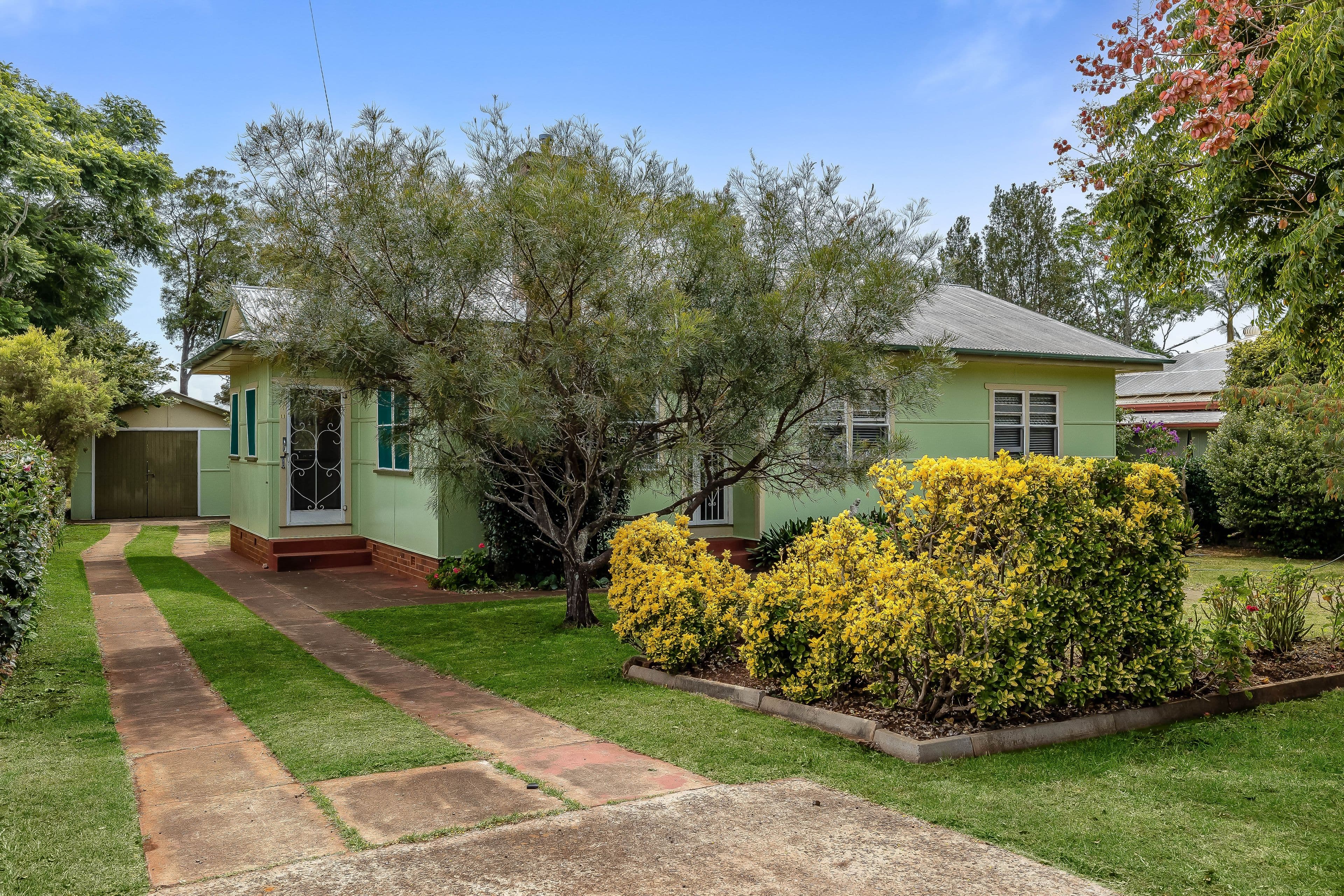 11 Stehn Street, Harristown QLD 4350, Harristown - Thumbnail 2