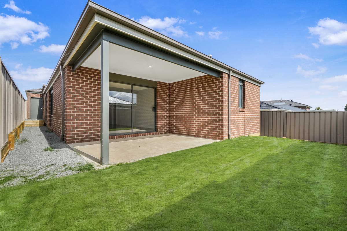 11 Josephine Street, PAKENHAM VIC 3810, Pakenham - Thumbnail 8