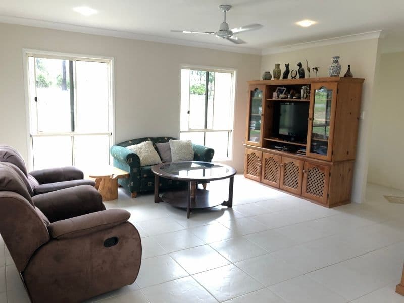 24 Coachmans Place, Oakhurst QLD 4650, Oakhurst - Thumbnail 5