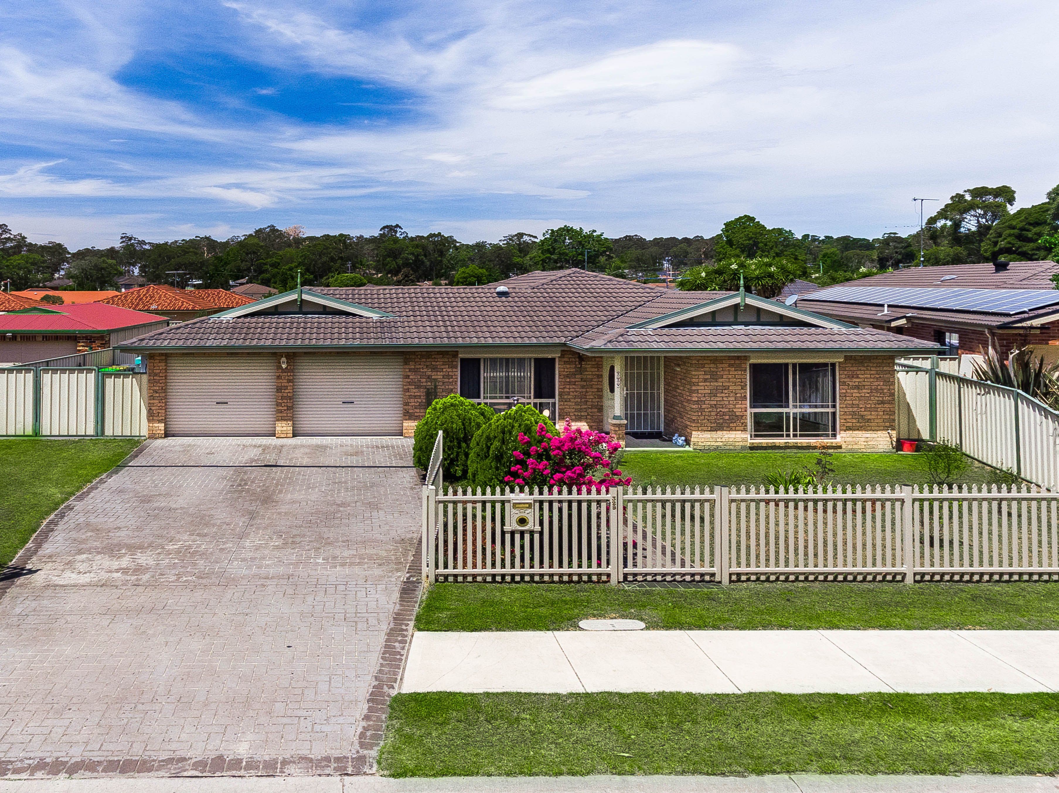 329 Thirlmere Way, Thirlmere - Image 1