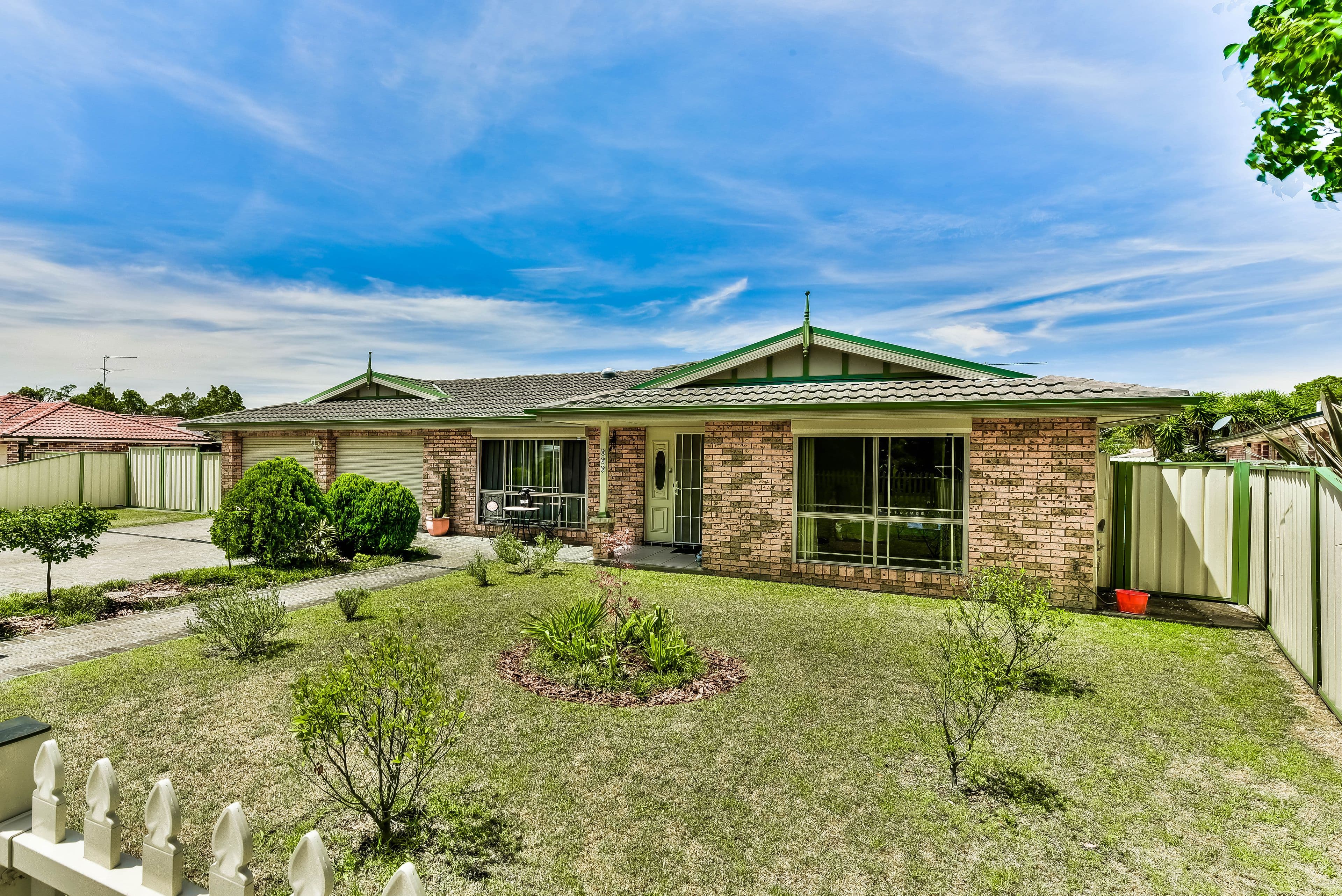 329 Thirlmere Way, Thirlmere - Thumbnail 2