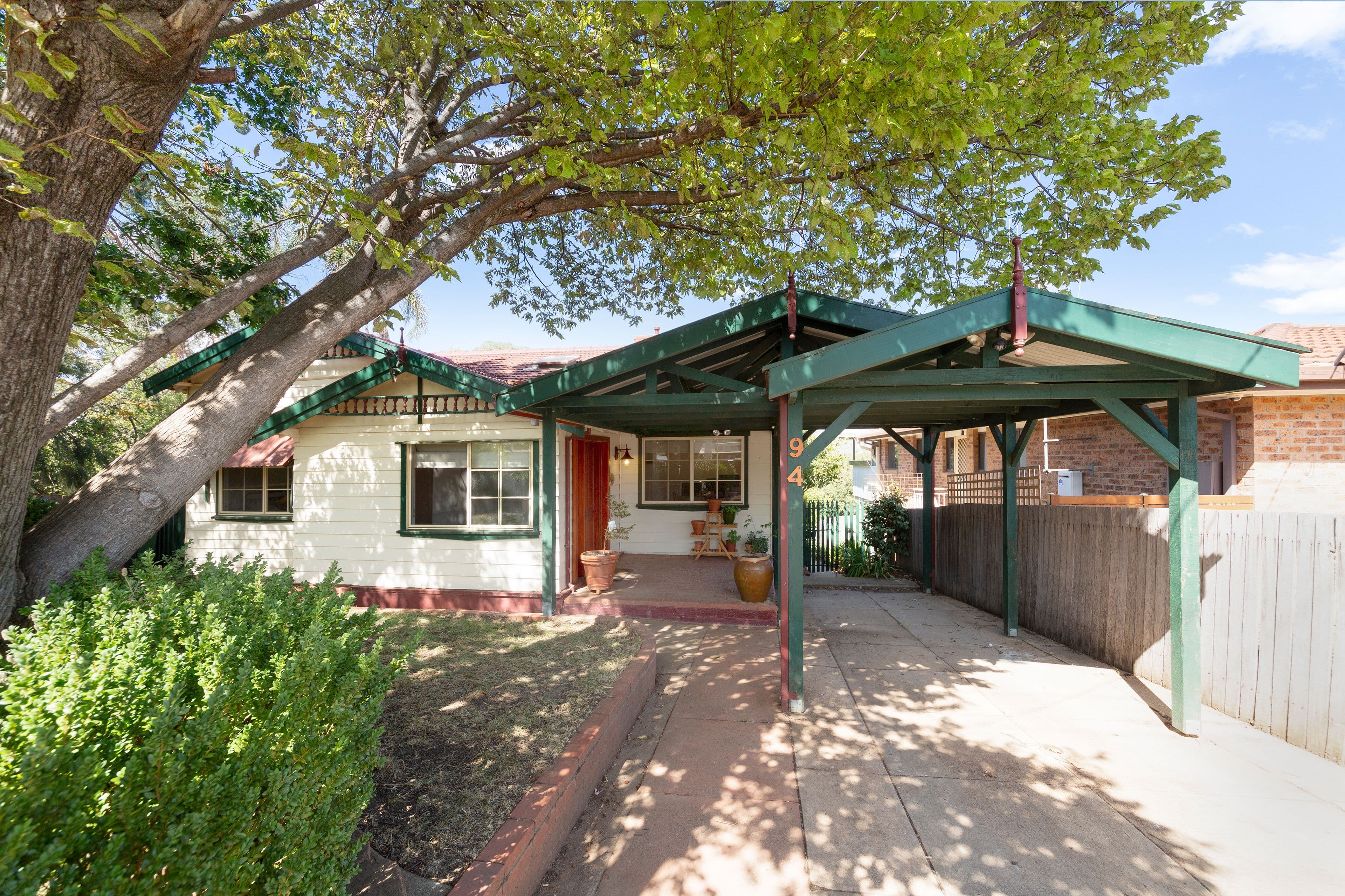 94 Ross Road, Queanbeyan - Image 1