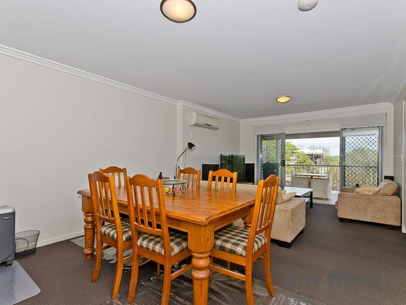 219 Tufnell Road, BANYO QLD 4014, Banyo - Thumbnail 3