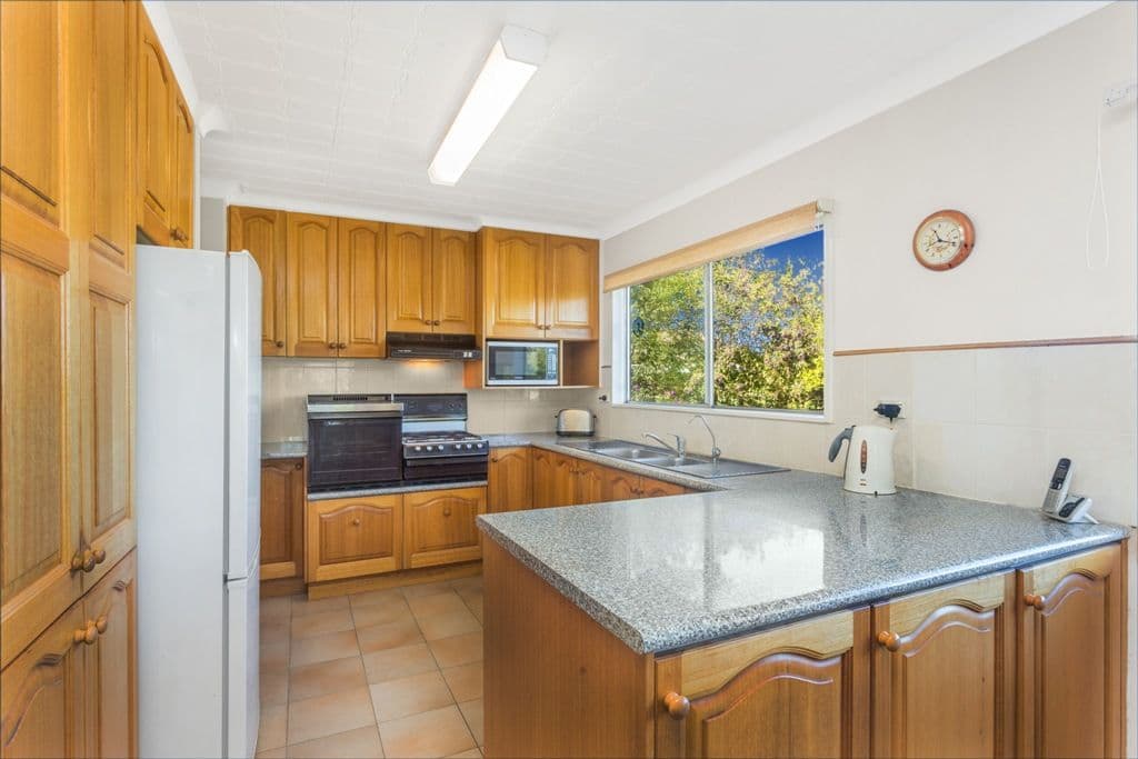 3 Bursaria Court, Everton Hills QLD 4053, Everton Hills - Thumbnail 3