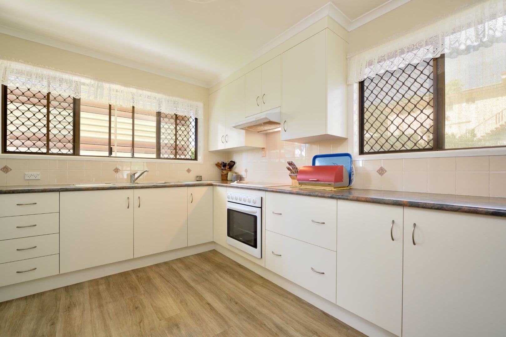 72 Dixon Drive, Telina QLD 4680, Telina - Thumbnail 3