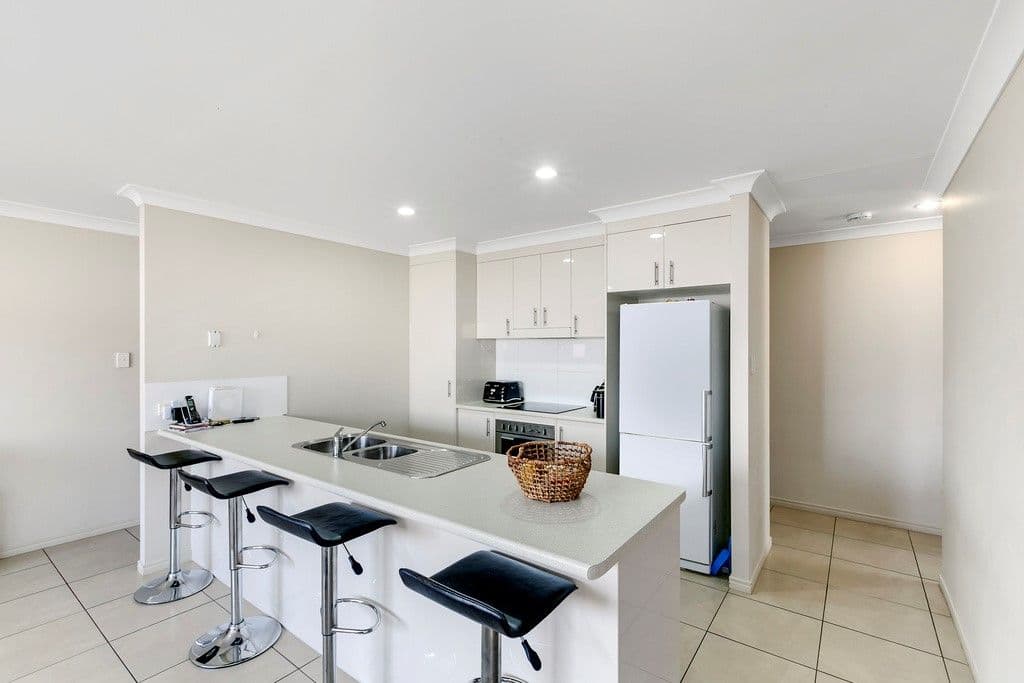 46 Wunburra Circle, Pacific Pines QLD 4211, Pacific Pines - Thumbnail 4