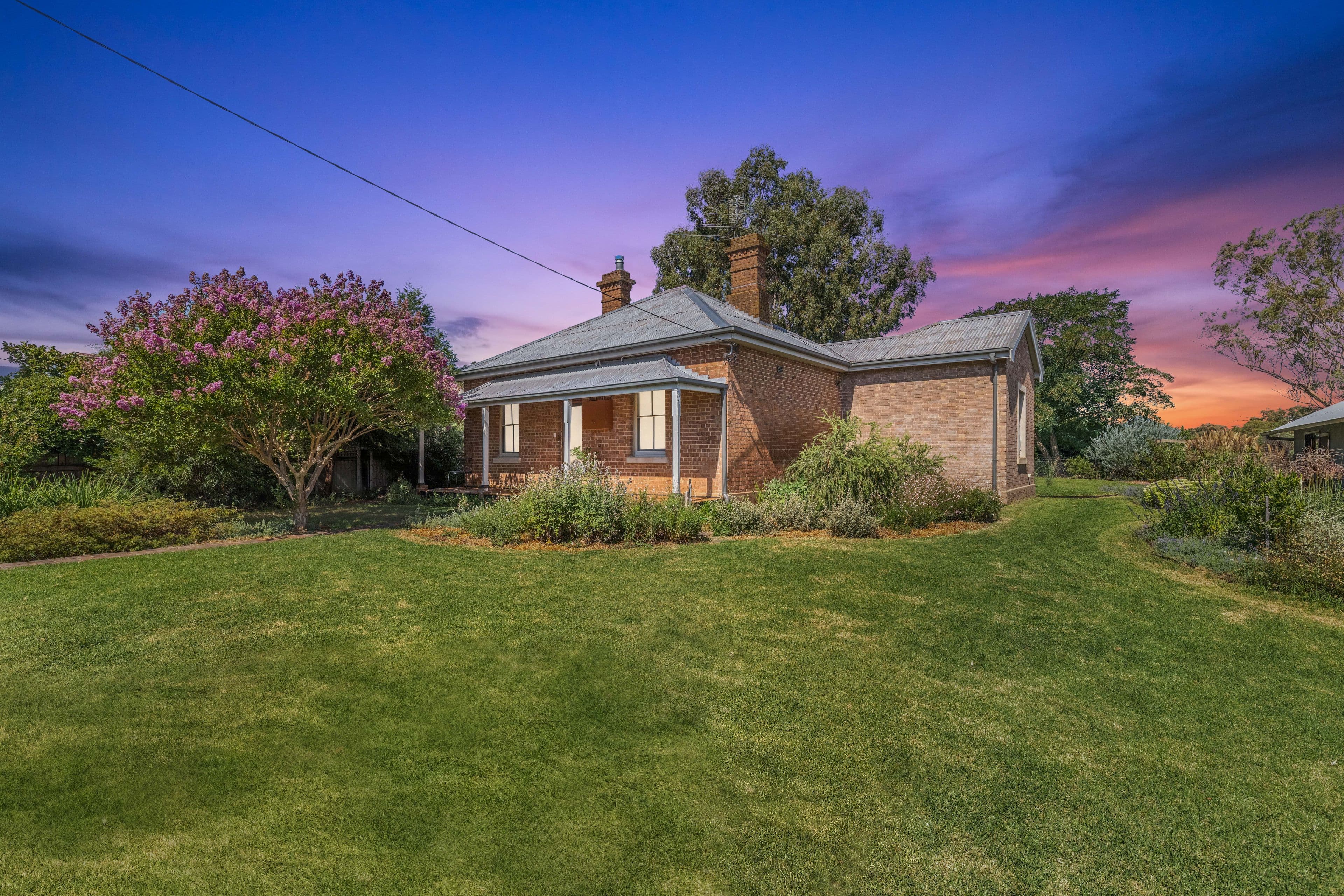 12 Wellington Street, Binalong NSW 2584, Binalong - Image 1