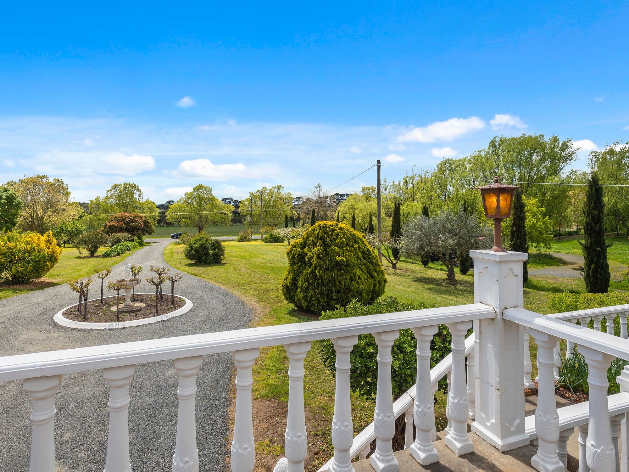 75 Burton Avenue, Kyneton VIC 3444, Kyneton - Thumbnail 2