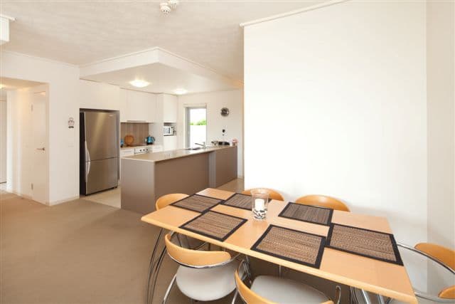 64 'Marina Quays' Sickle Avenue, HOPE ISLAND QLD 4212, Hope Island - Thumbnail 6