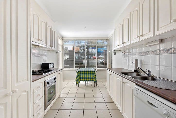 243 Blackburn Road, DONCASTER EAST VIC 3109, Doncaster East - Thumbnail 3
