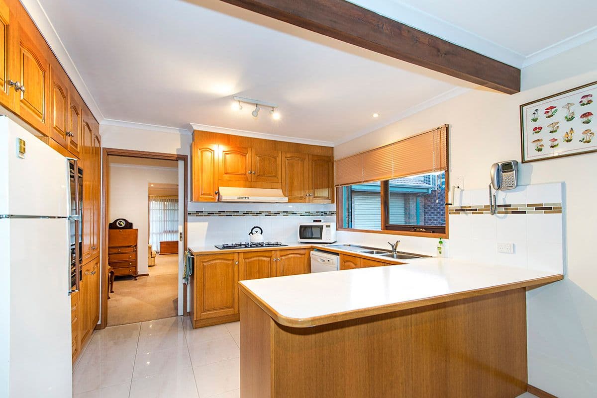 63 Golf Links Drive, Mill Park VIC 3082, Mill Park - Thumbnail 2