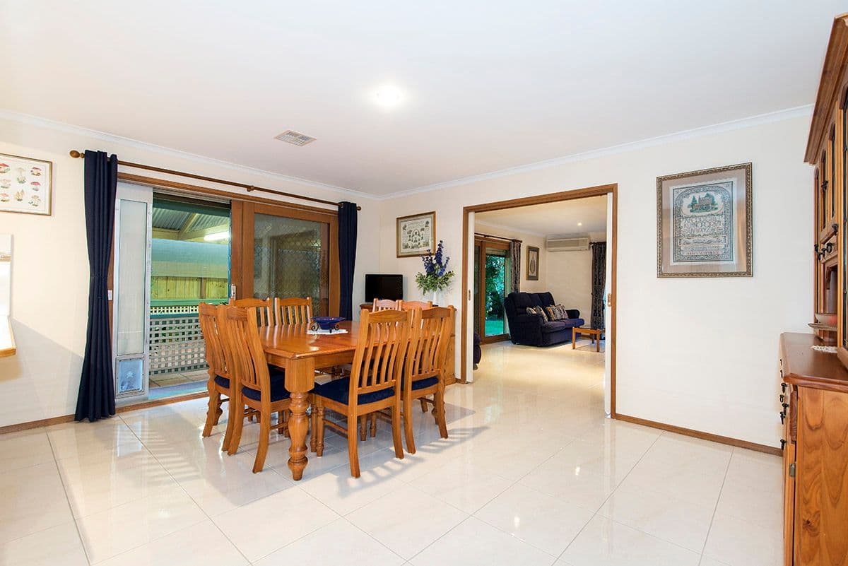 63 Golf Links Drive, Mill Park VIC 3082, Mill Park - Thumbnail 3