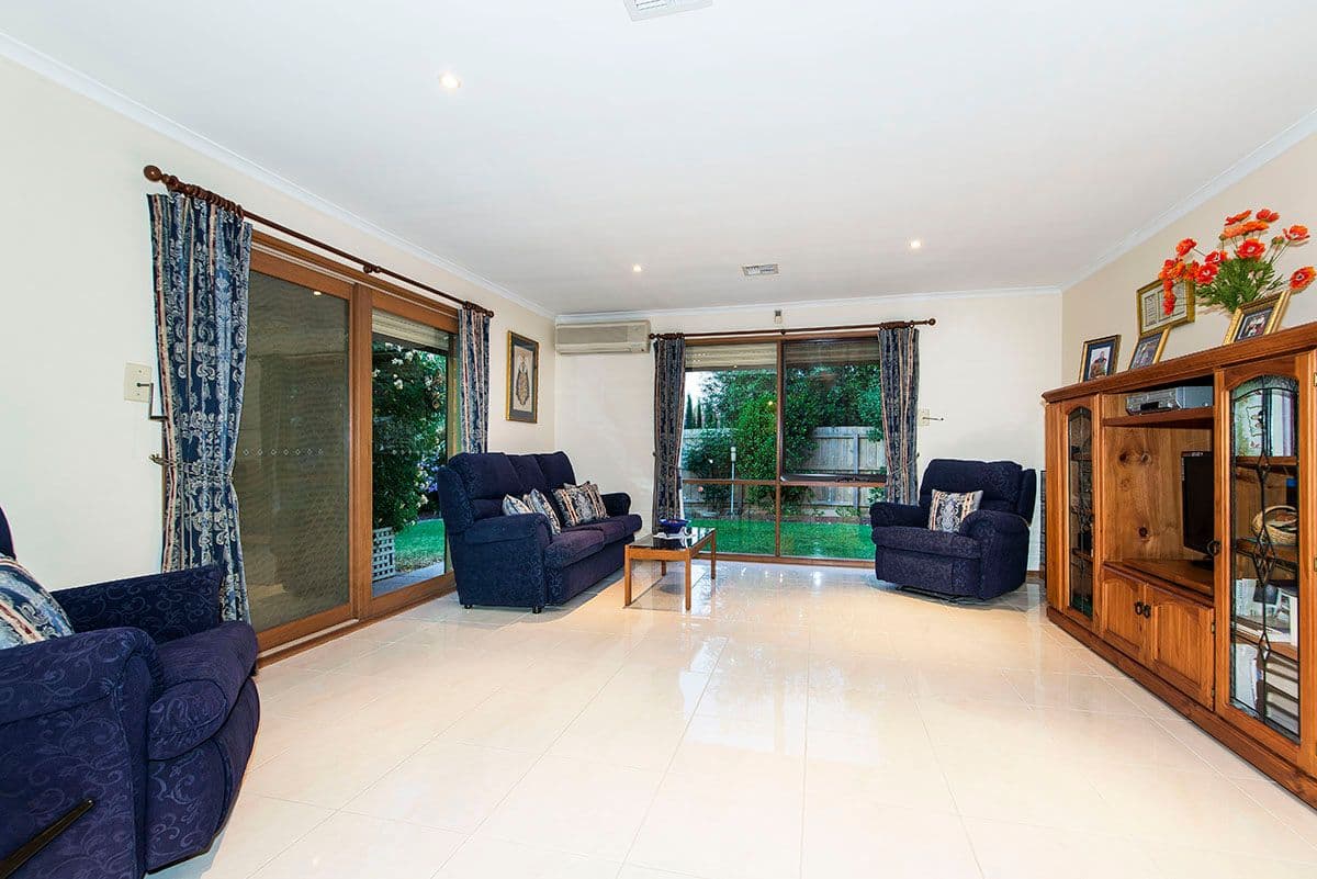 63 Golf Links Drive, Mill Park VIC 3082, Mill Park - Thumbnail 5