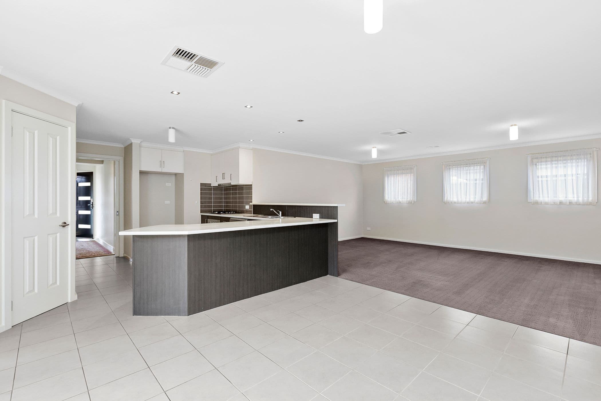 2B Kneebone Street, Ararat VIC 3377, Ararat - Thumbnail 2