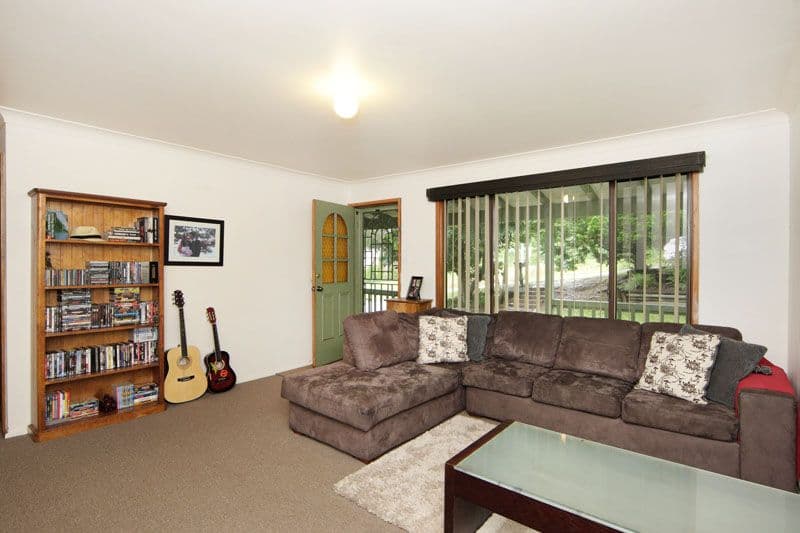 4  Wirigi Street, BERKELEY VALE NSW 2261, Berkeley Vale - Thumbnail 2