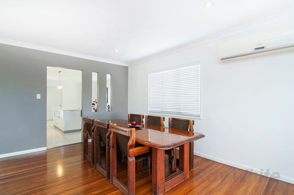 42 Valentia Street, Mansfield QLD 4122, Mansfield - Thumbnail 4
