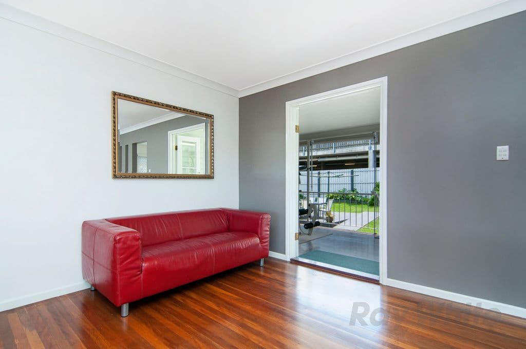 42 Valentia Street, Mansfield QLD 4122, Mansfield - Thumbnail 6