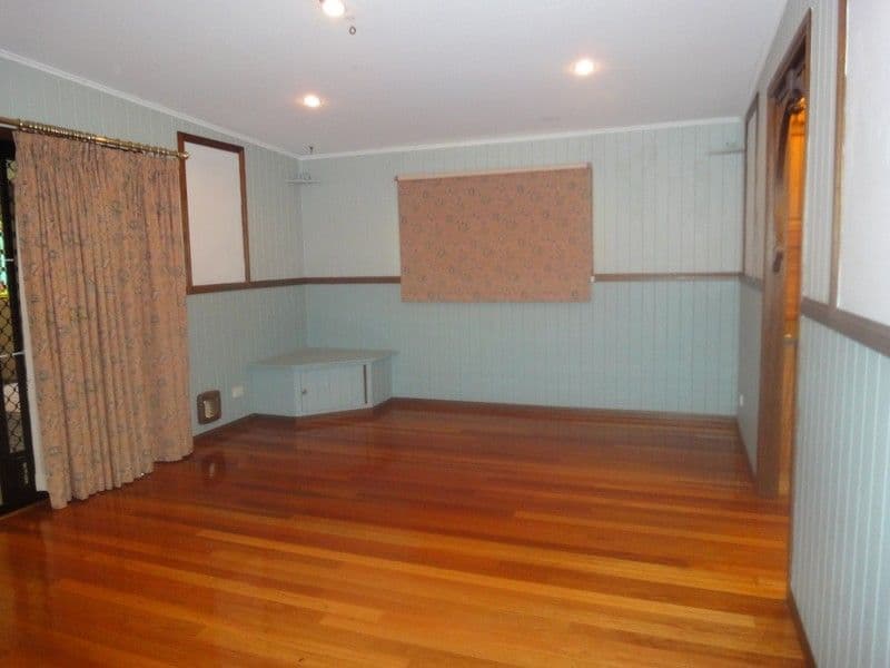 10 Willow Street, WOODRIDGE QLD 4114, Woodridge - Thumbnail 5