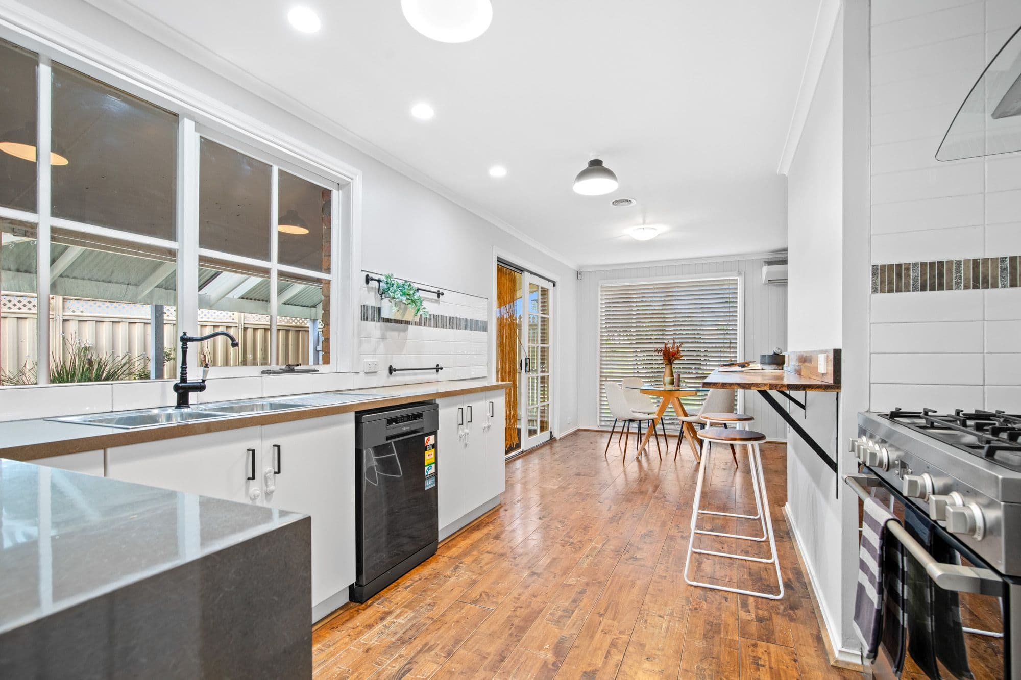 14 Wilton Close, Wyndham Vale VIC 3024, Wyndham Vale - Thumbnail 6