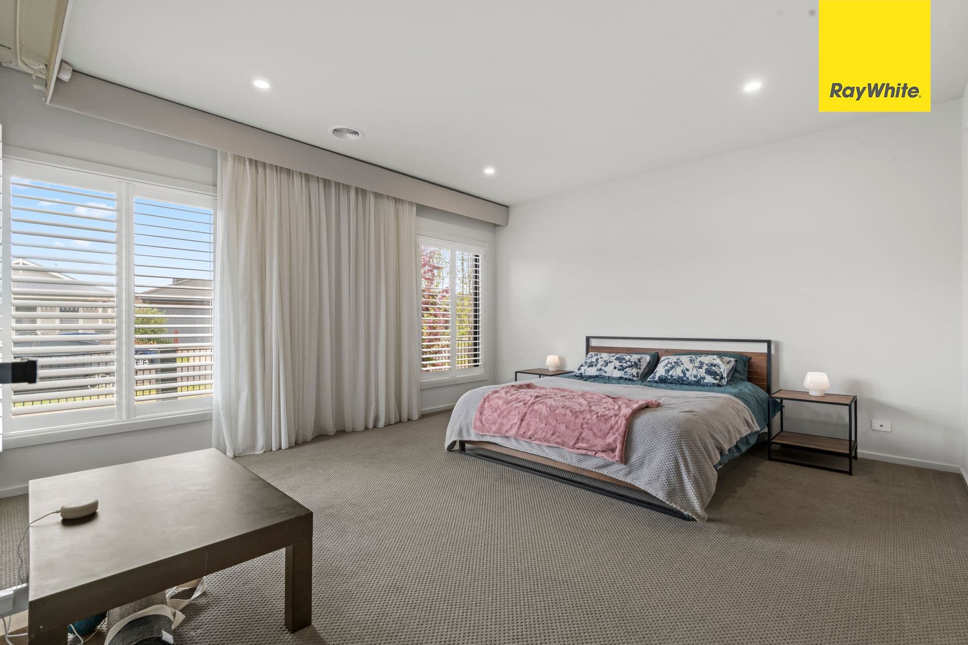 8 Lincolnshire Drive, THORNHILL PARK VIC 3335, Thornhill Park - Thumbnail 2