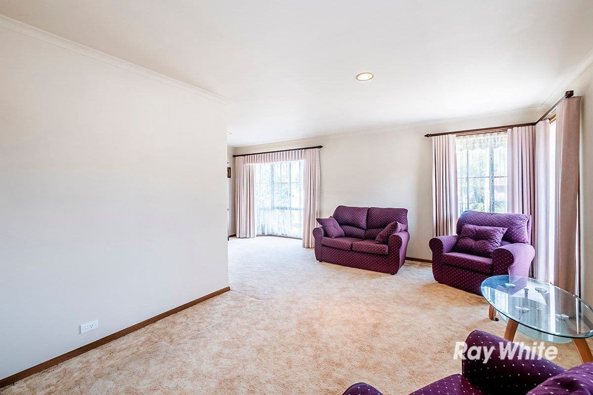 41 Courtenay Avenue, Cranbourne North VIC 3977, Cranbourne North - Thumbnail 4