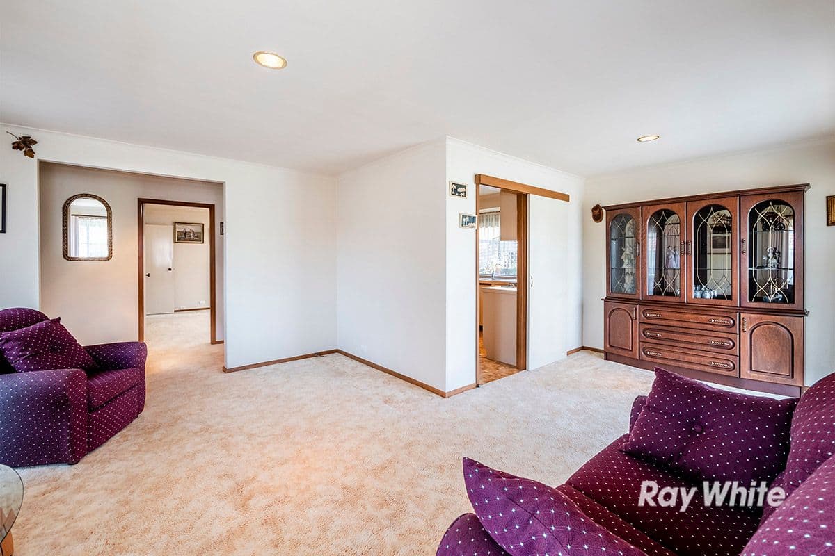 41 Courtenay Avenue, Cranbourne North VIC 3977, Cranbourne North - Thumbnail 5