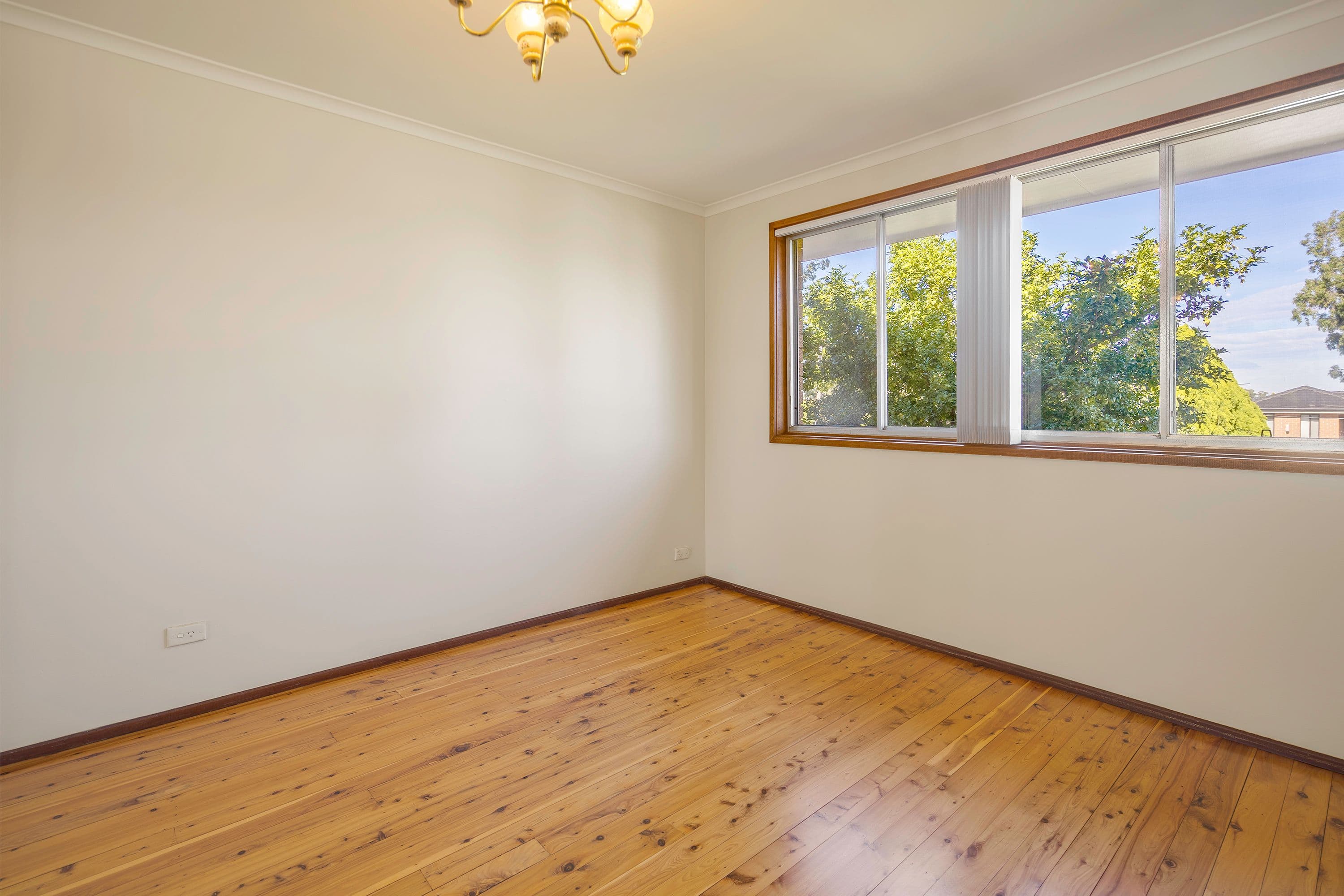 6 Myora Close, Green Valley NSW 2168, Green Valley - Thumbnail 2