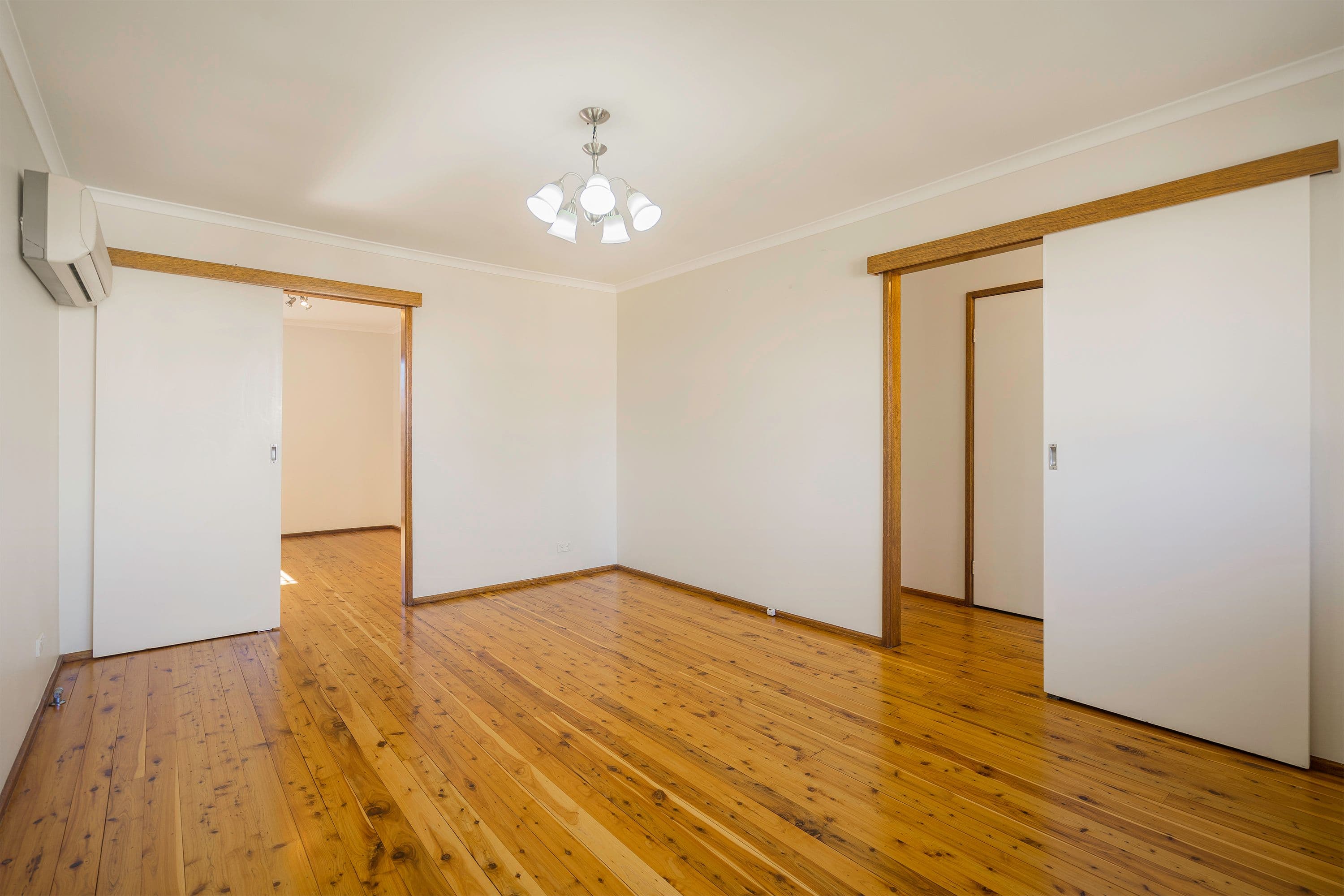6 Myora Close, Green Valley NSW 2168, Green Valley - Thumbnail 3