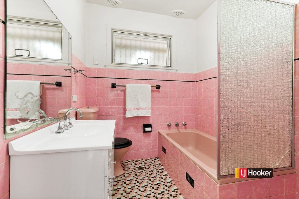 3 Bradley Crescent, Wiley Park - Thumbnail 4
