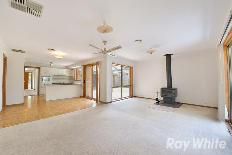 15 Liviana Drive, Rowville VIC 3178, Rowville - Thumbnail 2