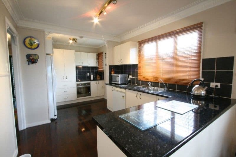 11 Kitson Street, MORNINGSIDE QLD 4170, Morningside - Thumbnail 3