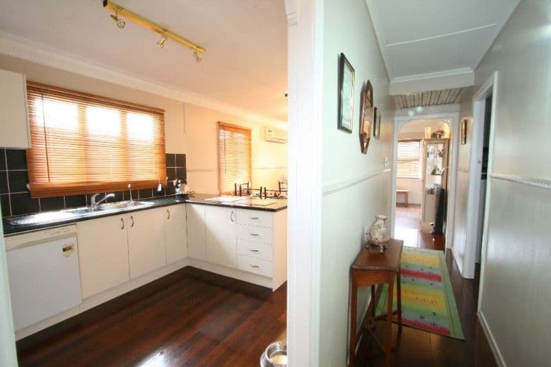 11 Kitson Street, MORNINGSIDE QLD 4170, Morningside - Thumbnail 6