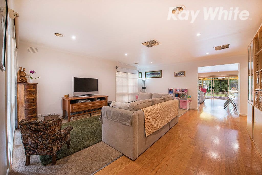 7 Cambden Park Parade, Ferntree Gully VIC 3156, Ferntree Gully - Thumbnail 2