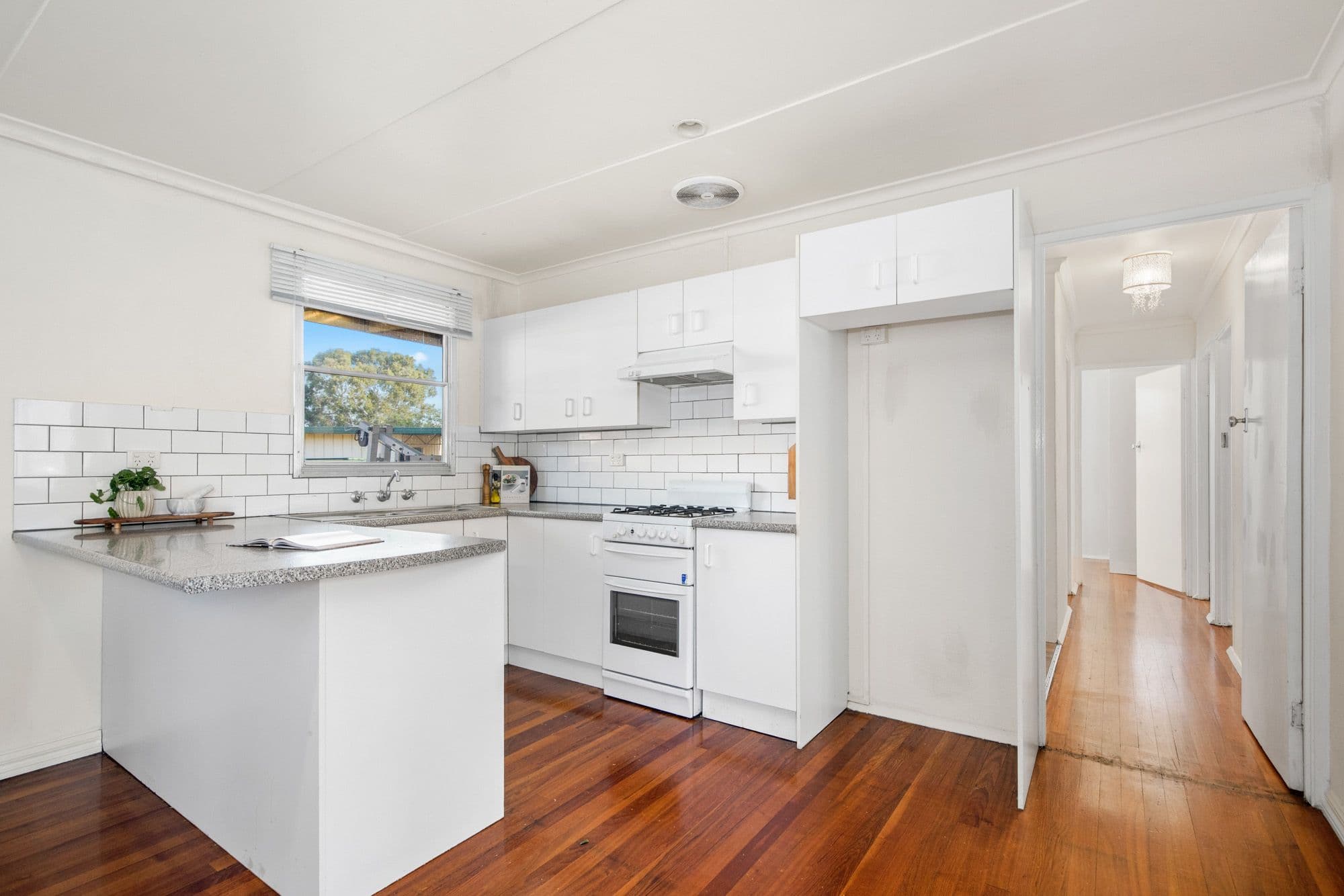 1 Gossamer Street, Werribee VIC 3030, Werribee - Thumbnail 2